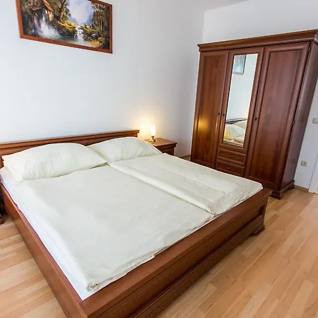 מלון דירות Luxury 4*