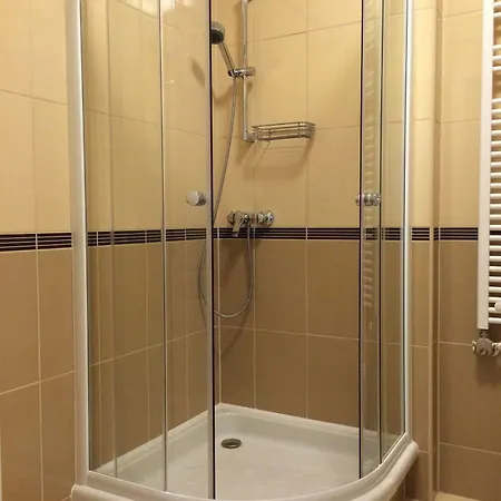 Luxury מלון דירות