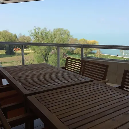 מלון דירות Luxury 4*